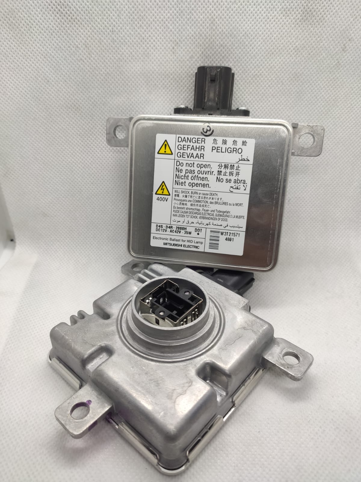 OEM W3T21571 W3T22371 W3T23371 W3T24571 HONDA CIVIC XENON FAR BEYN MITSUBISHI